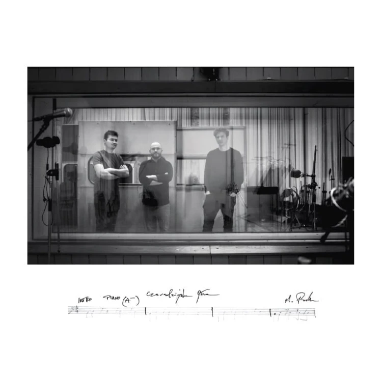 Mateusz Pałka Trio - Melodies - booklet_03.jpg