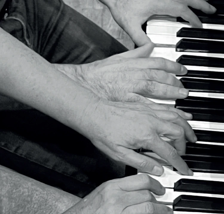Tamara Granat & Adrian Kreda Piano Duo - booklet_04.png